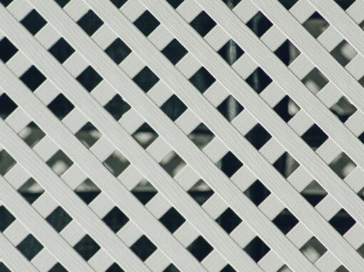 Top 10 Vinyl Fence Issues and Solutions in Detroit Top 10 Vinyl Fence Issues and Solutions in Detroit