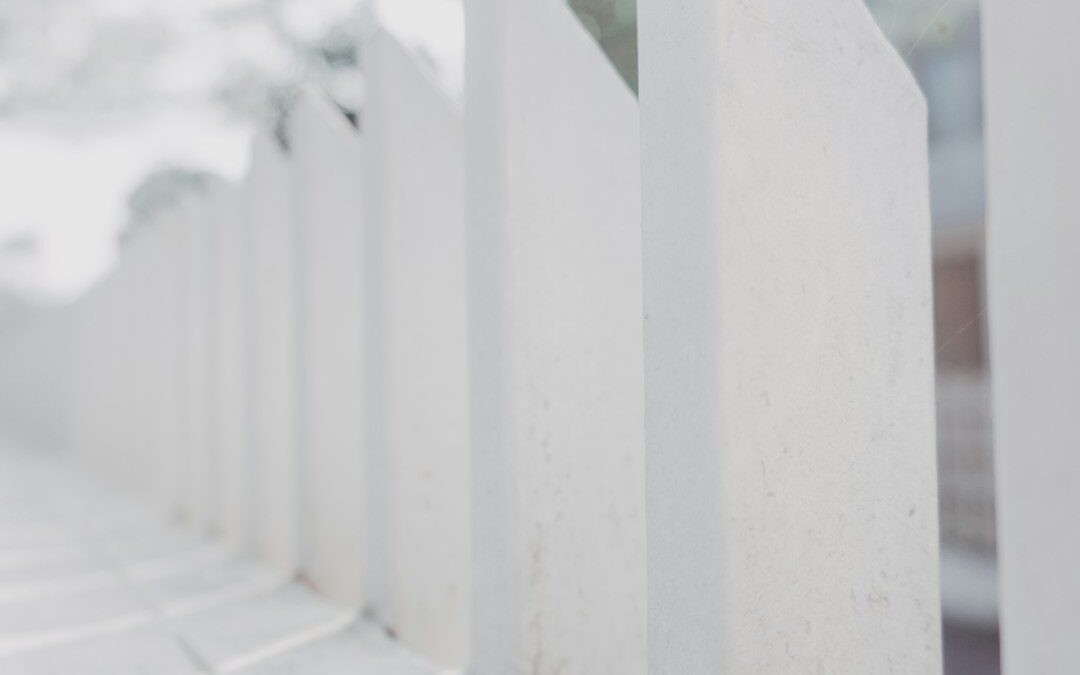 How Often Should You Clean Your Vinyl Fence in Detroit?
